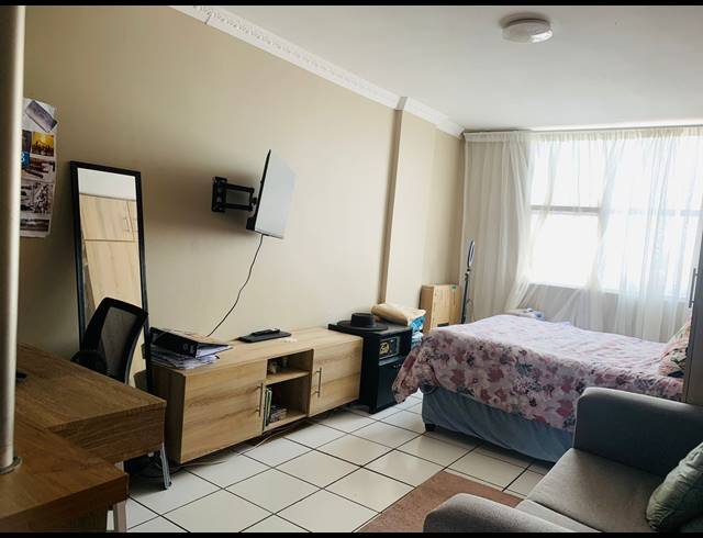 BEDROOM APARTMENT FOR SALE IN SOUTH BEACH